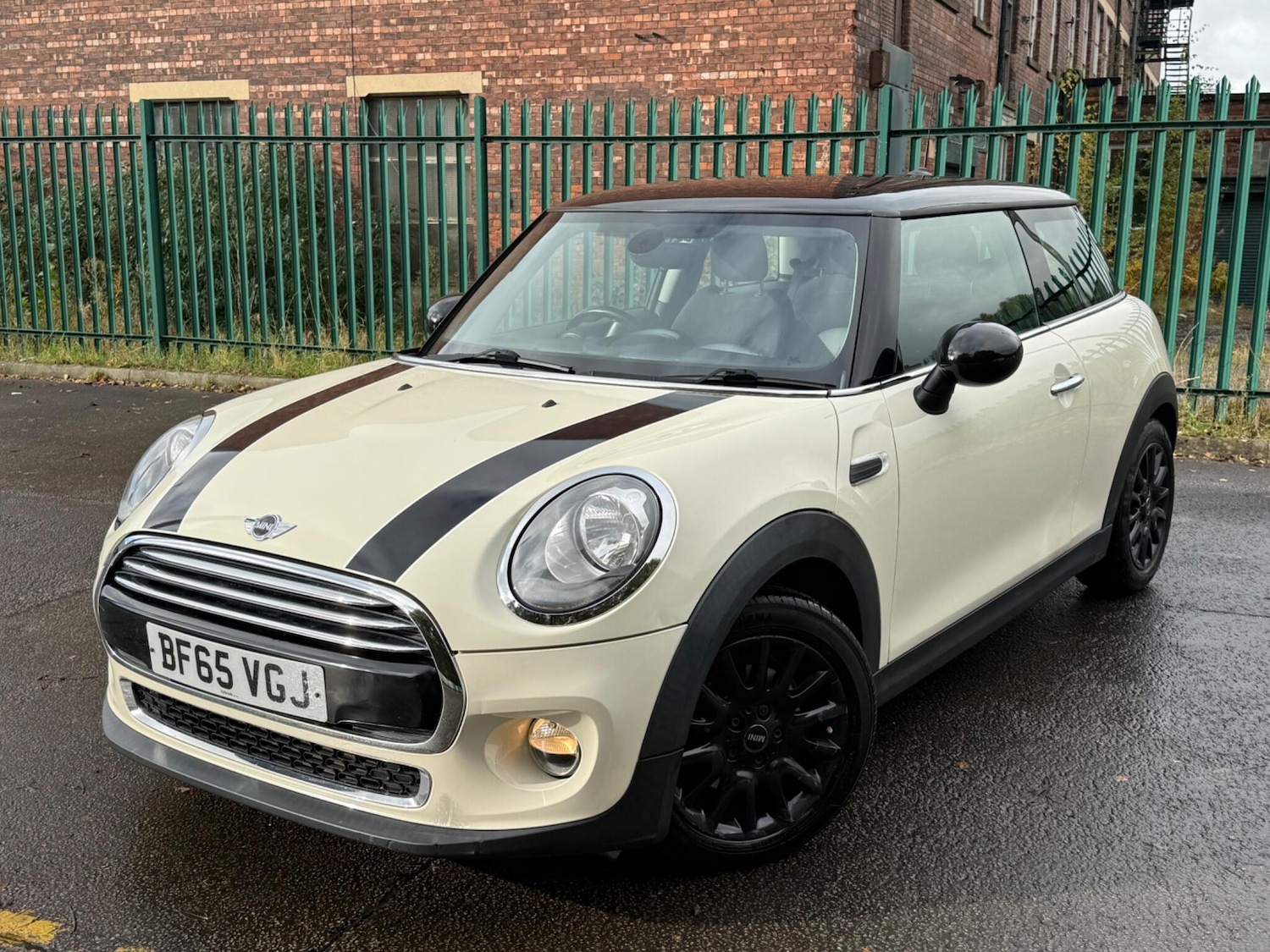 Used MINI Hatch for sale - 76440455: Photo 2