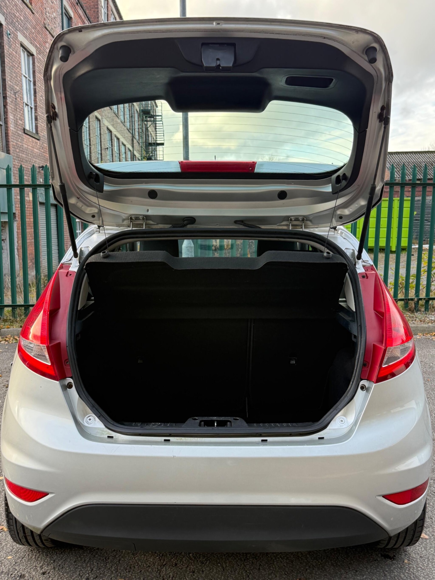 Used Ford Fiesta 2012 for sale - 76432225: Photo 10