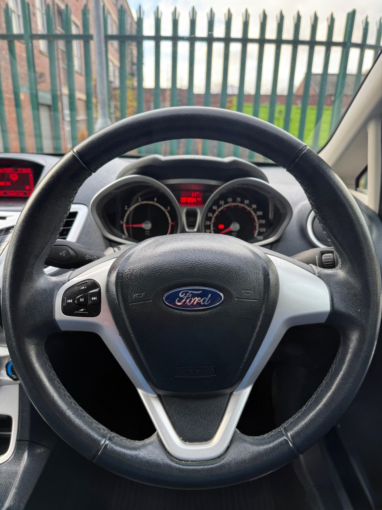 Used Ford Fiesta 2012 for sale - 76432225: Photo 21