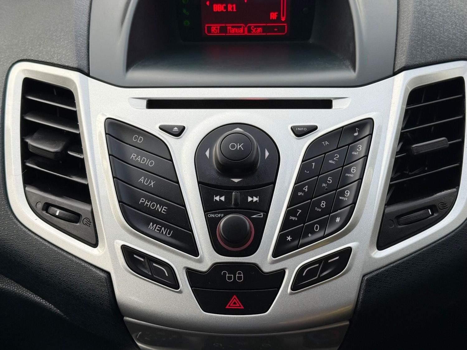 Used Ford Fiesta 2012 for sale - 76432225: Photo 26