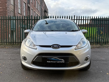 Used Ford Fiesta 2012 for sale - 76432225: Photo
