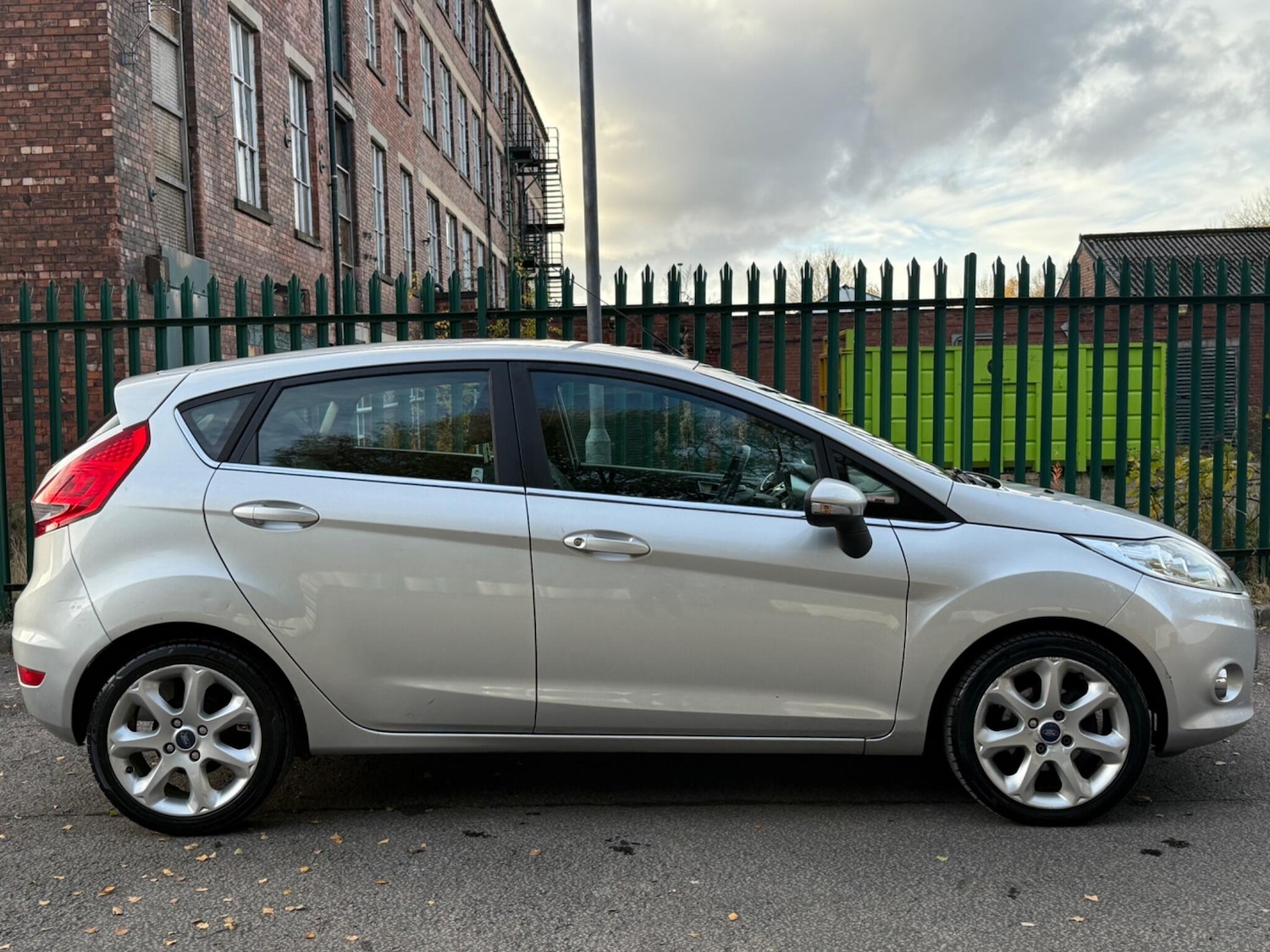 Used Ford Fiesta 2012 for sale - 76432225: Photo 6