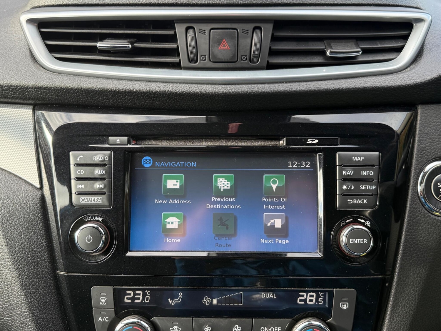 Used Nissan Qashqai 2017 for sale - 76990979: Photo 28