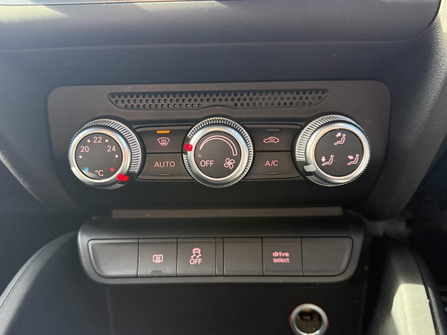 Used Audi A1 2015 for sale - 77524371: Photo 37