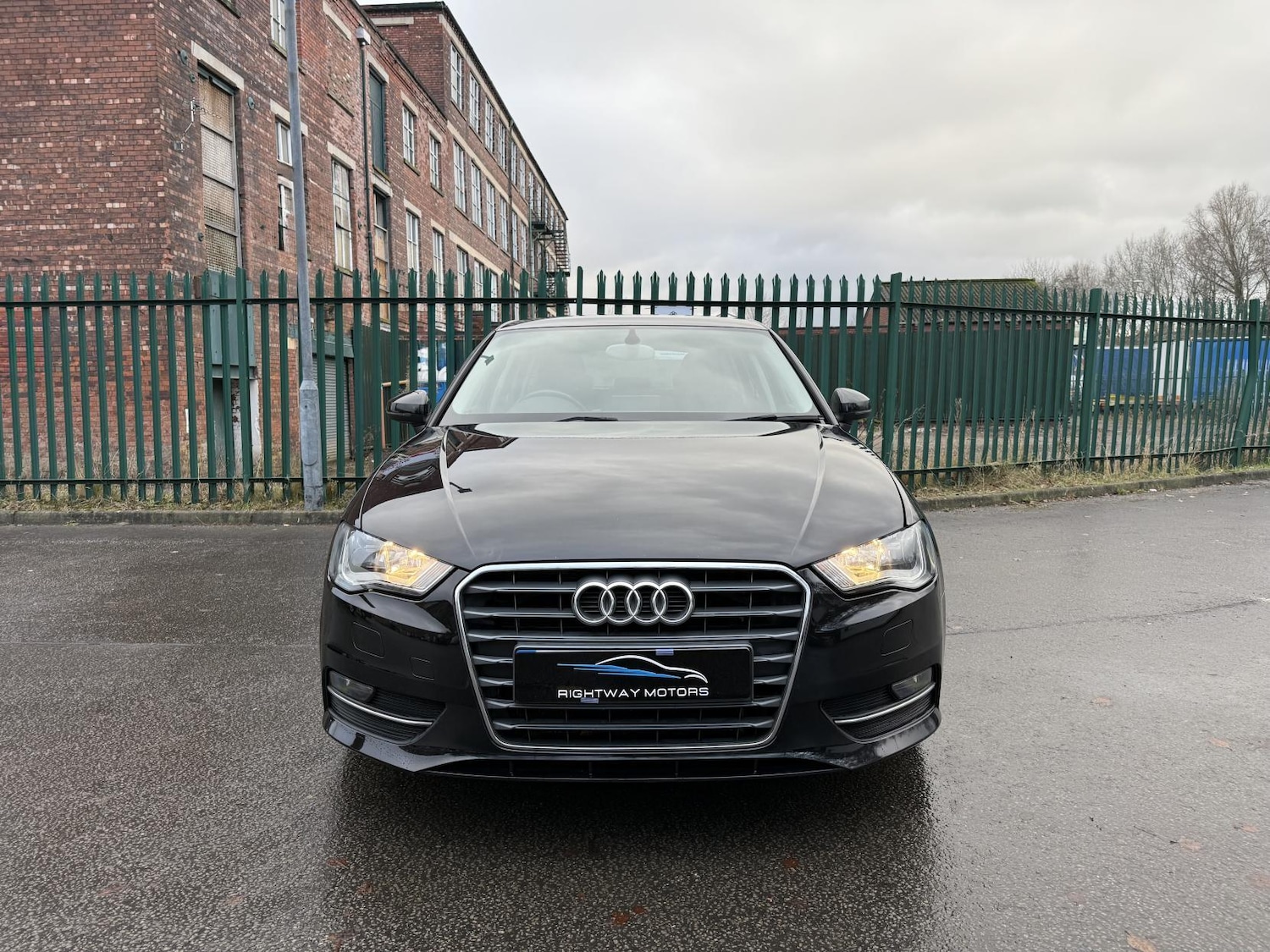 Used Audi A3 2014 for sale - 77020942: Photo 11