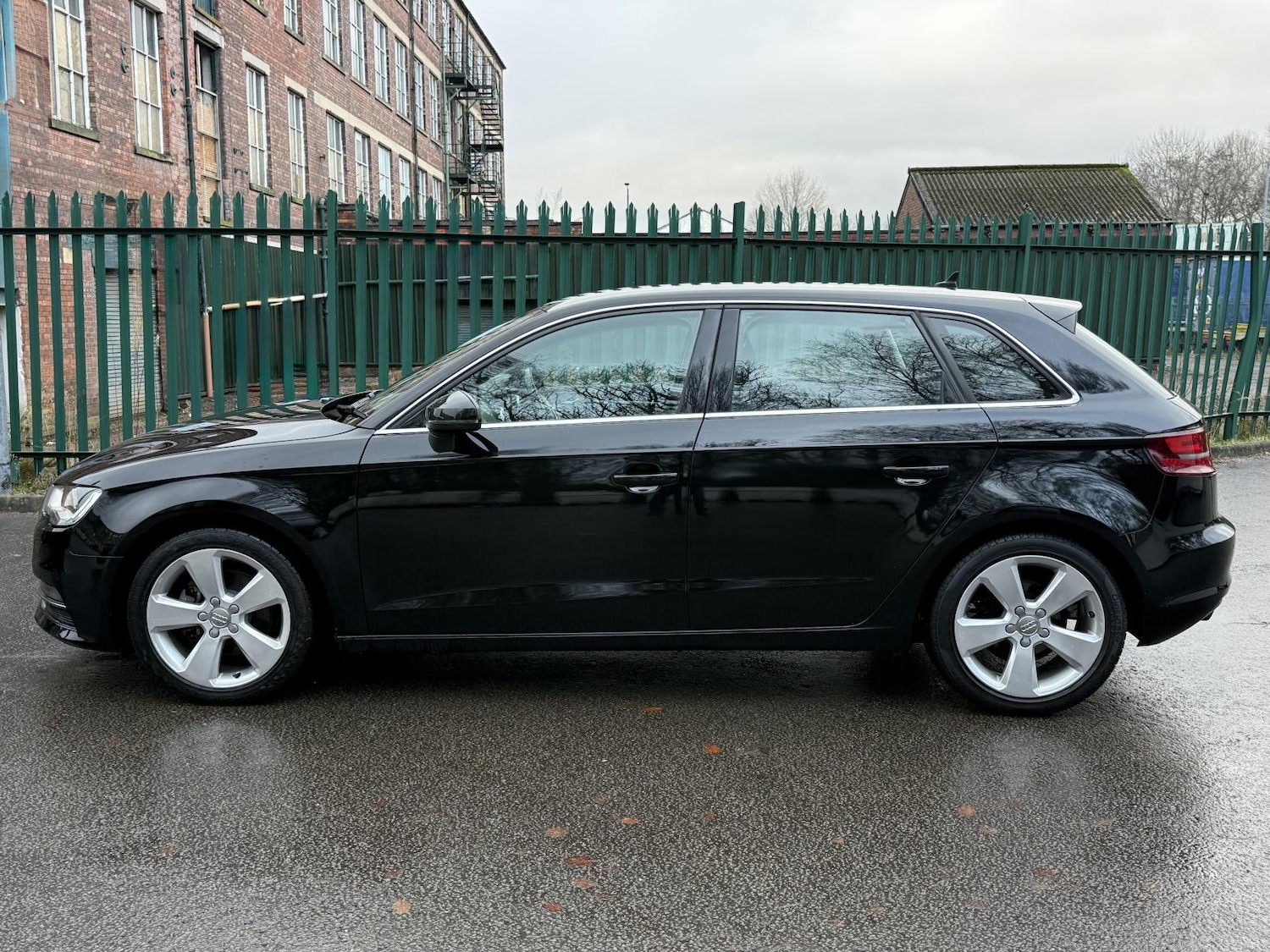 Used Audi A3 2014 for sale - 77020942: Photo 6