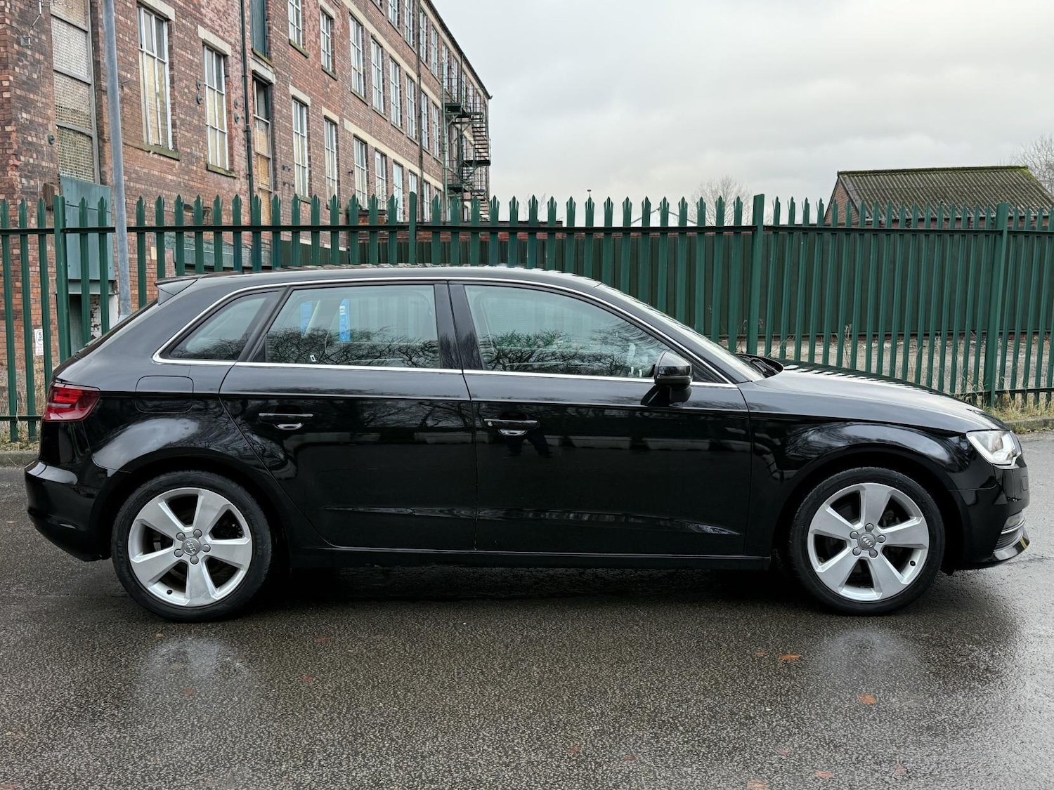 Used Audi A3 2014 for sale - 77020942: Photo 7