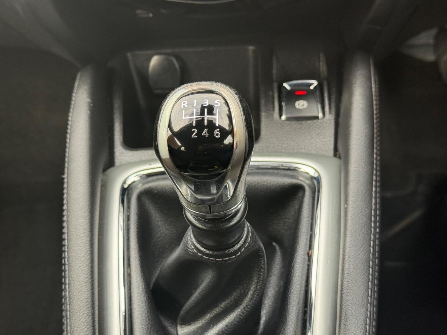 Used Nissan Qashqai 2016 for sale - 77320589: Photo 18