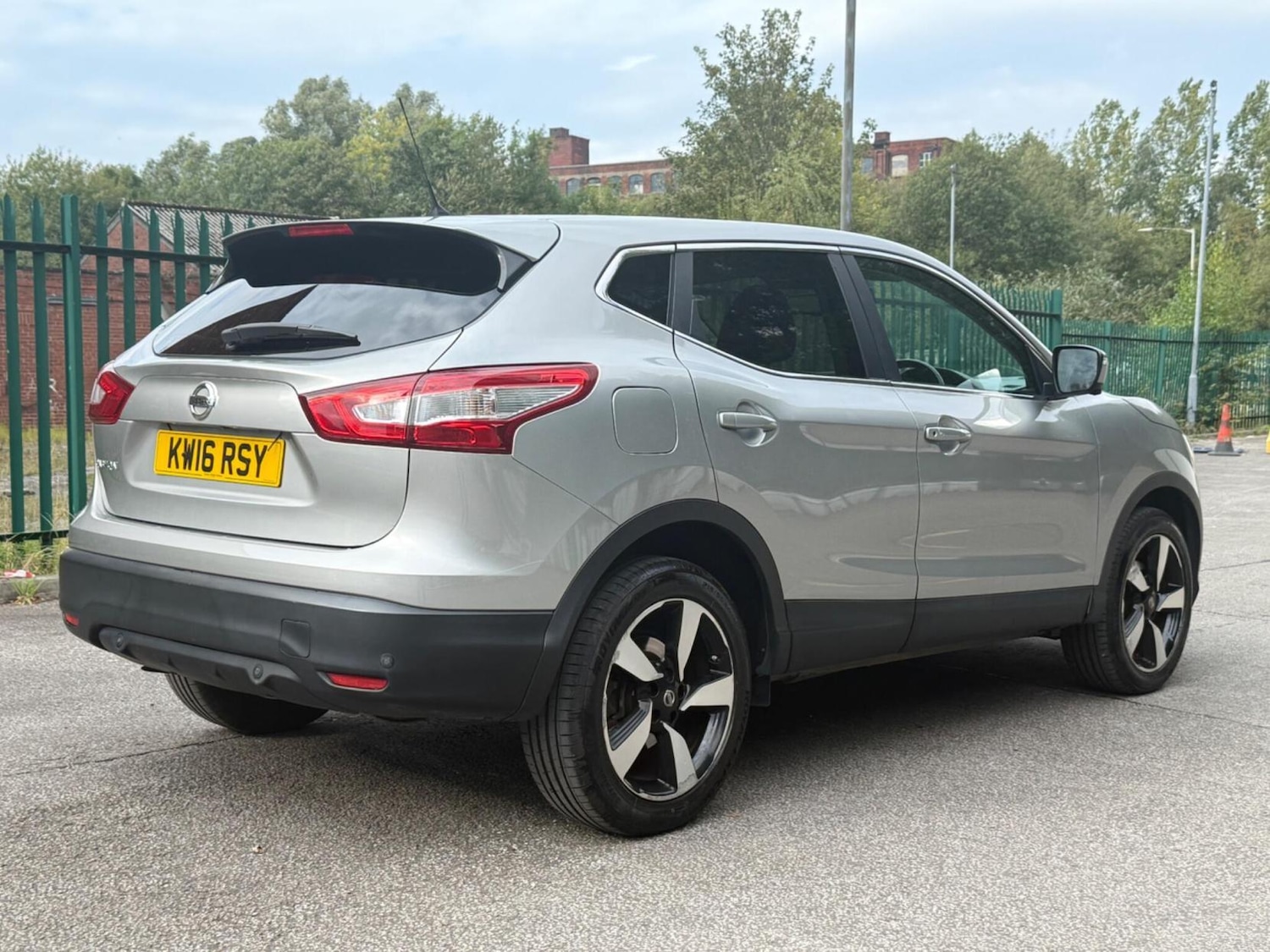 Used Nissan Qashqai 2016 for sale - 77320589: Photo 8