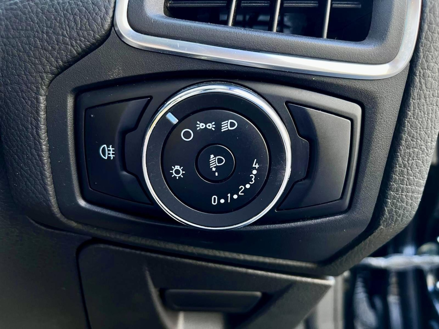 Used Ford Focus 2014 for sale - 78034366: Photo 32