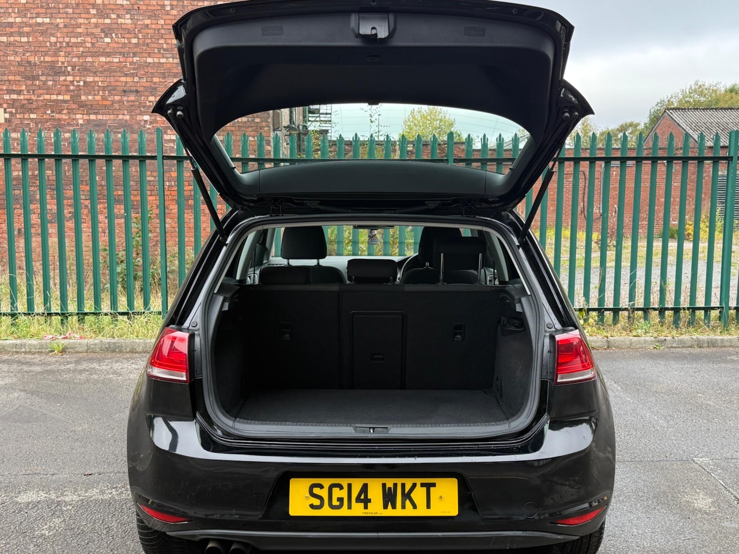 Used Volkswagen Golf 2014 for sale - 76433161: Photo 10