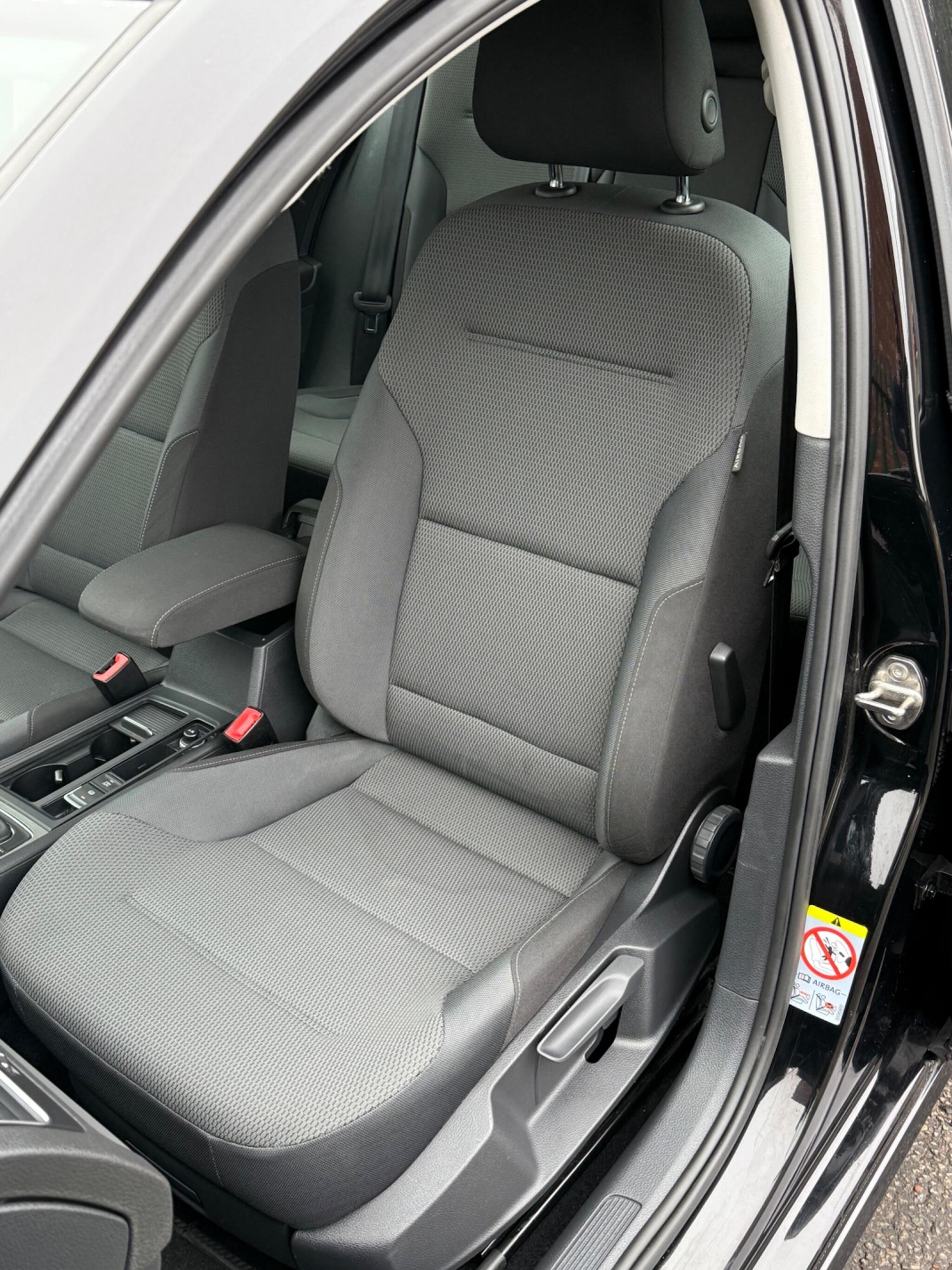 Used Volkswagen Golf 2014 for sale - 76433161: Photo 16