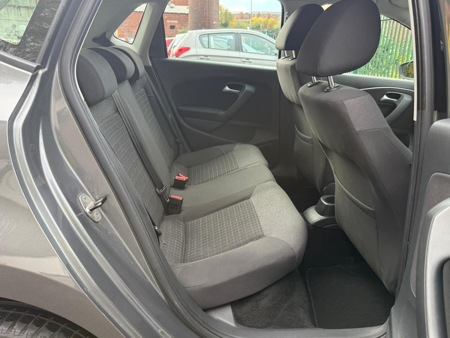 Used Volkswagen Polo 2015 for sale - 76473658: Photo 12