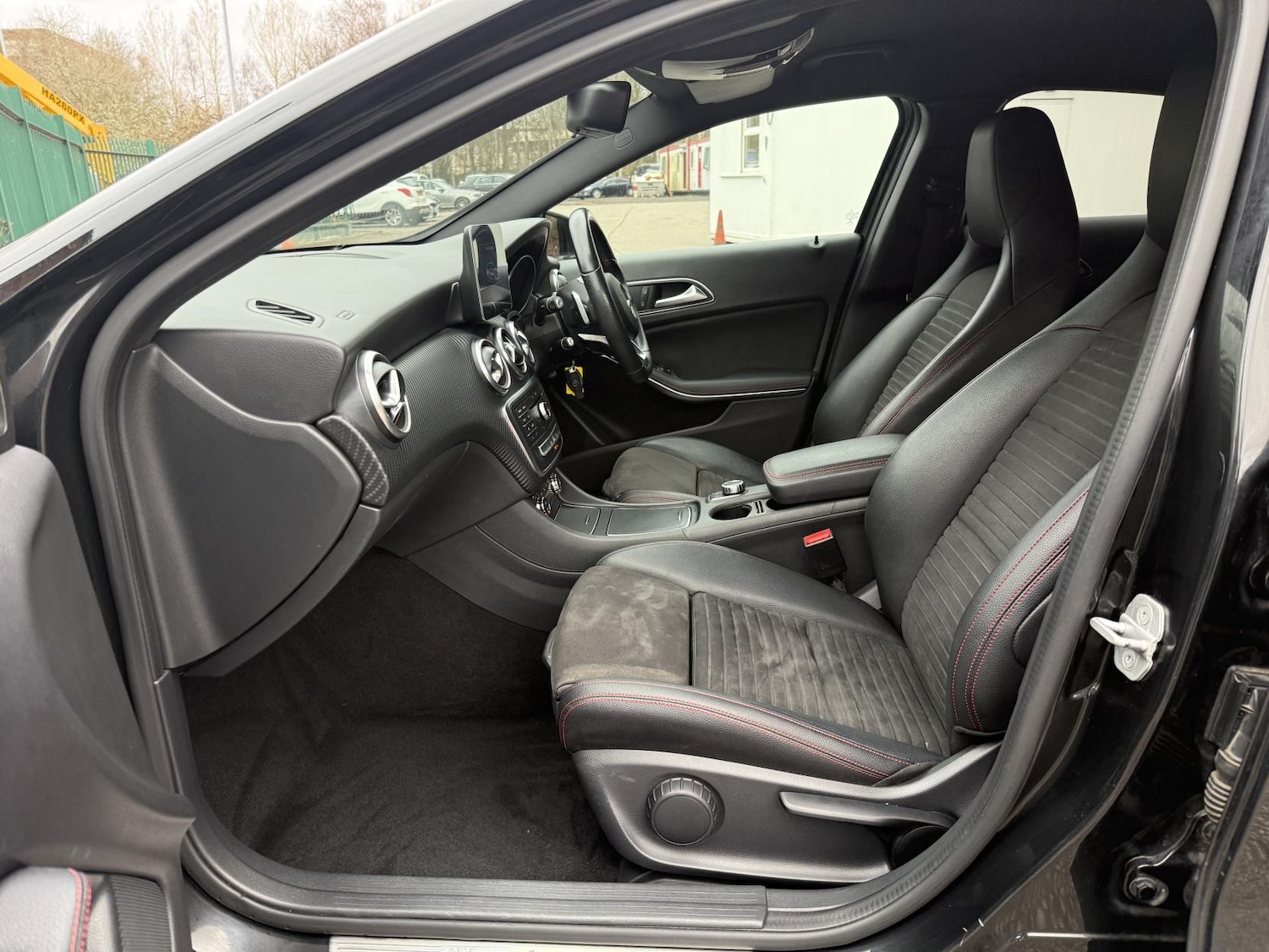 Used Mercedes-Benz A-Class 2017 for sale - 77611830: Photo 20