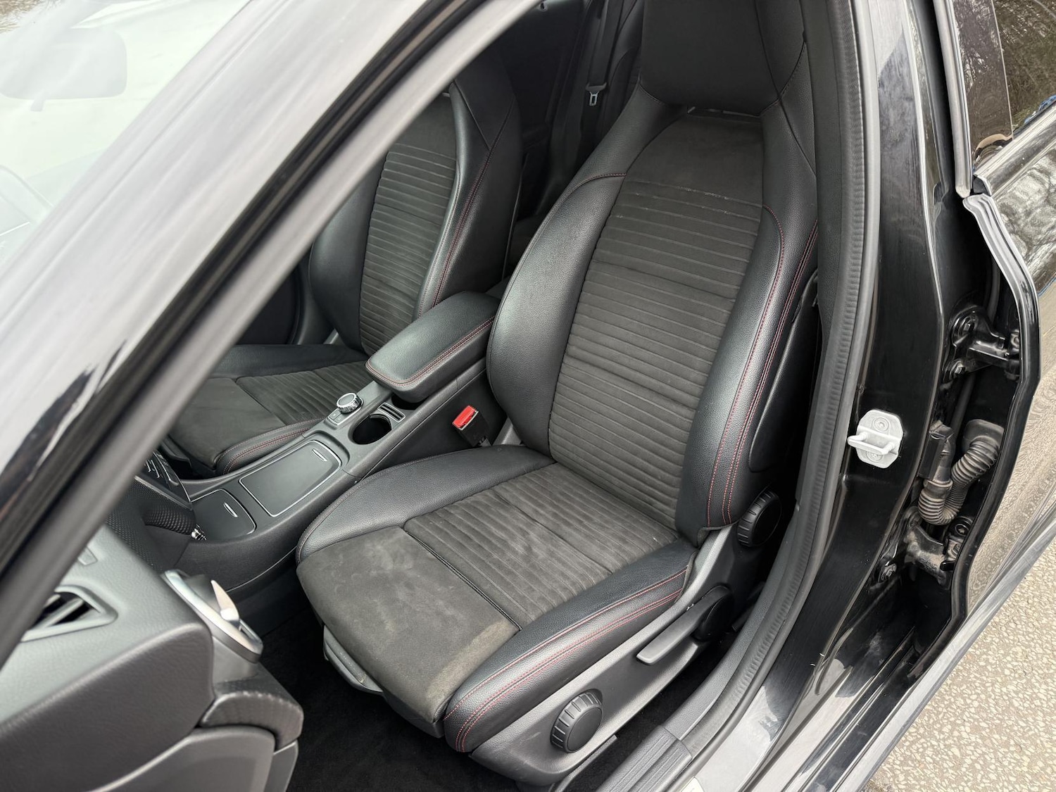 Used Mercedes-Benz A-Class 2017 for sale - 77611830: Photo 21