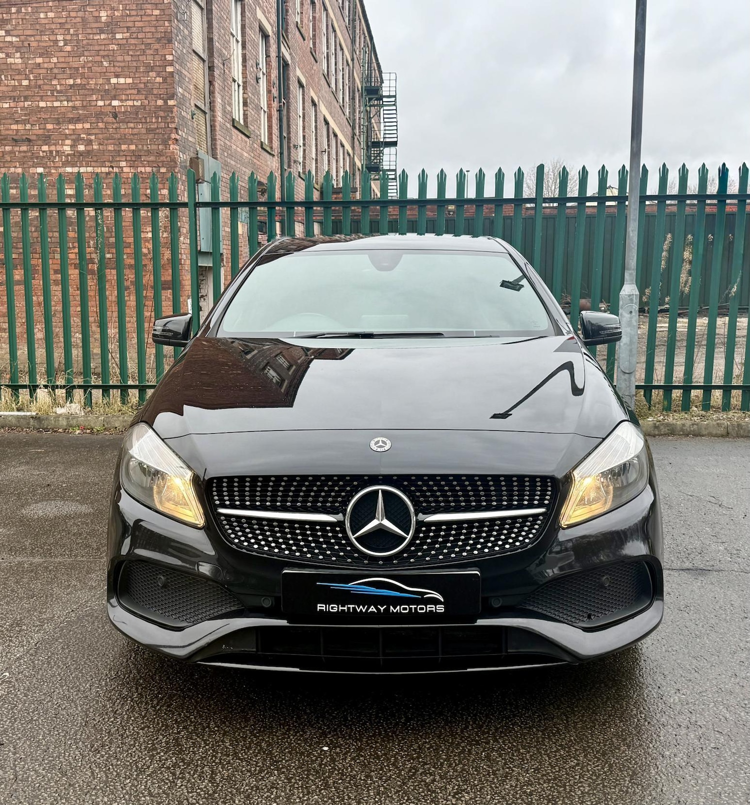 Used Mercedes-Benz A-Class 2017 for sale - 77611830: Photo 3