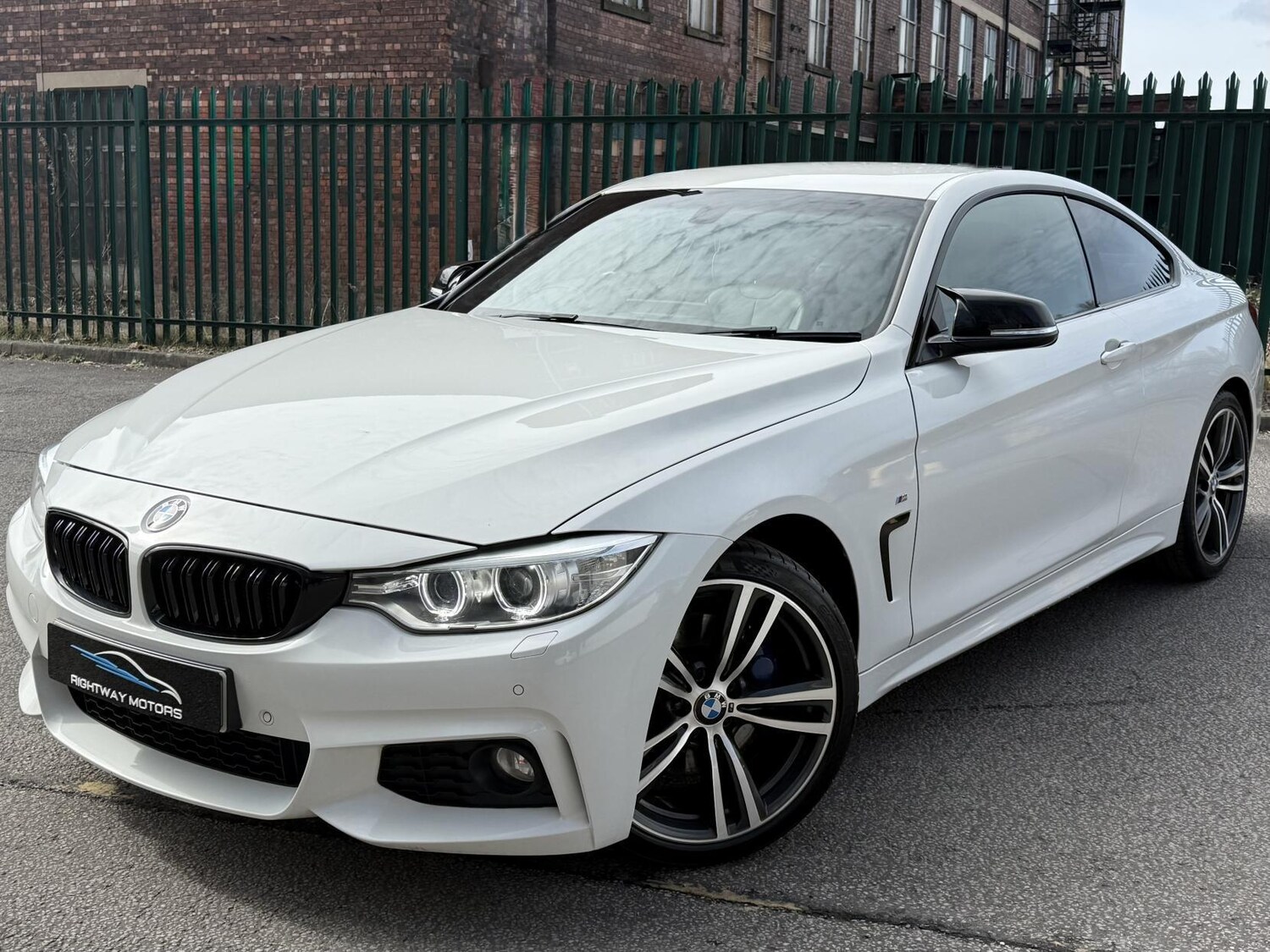 Used BMW 4 Series 2015 for sale - 78033713: Photo 2