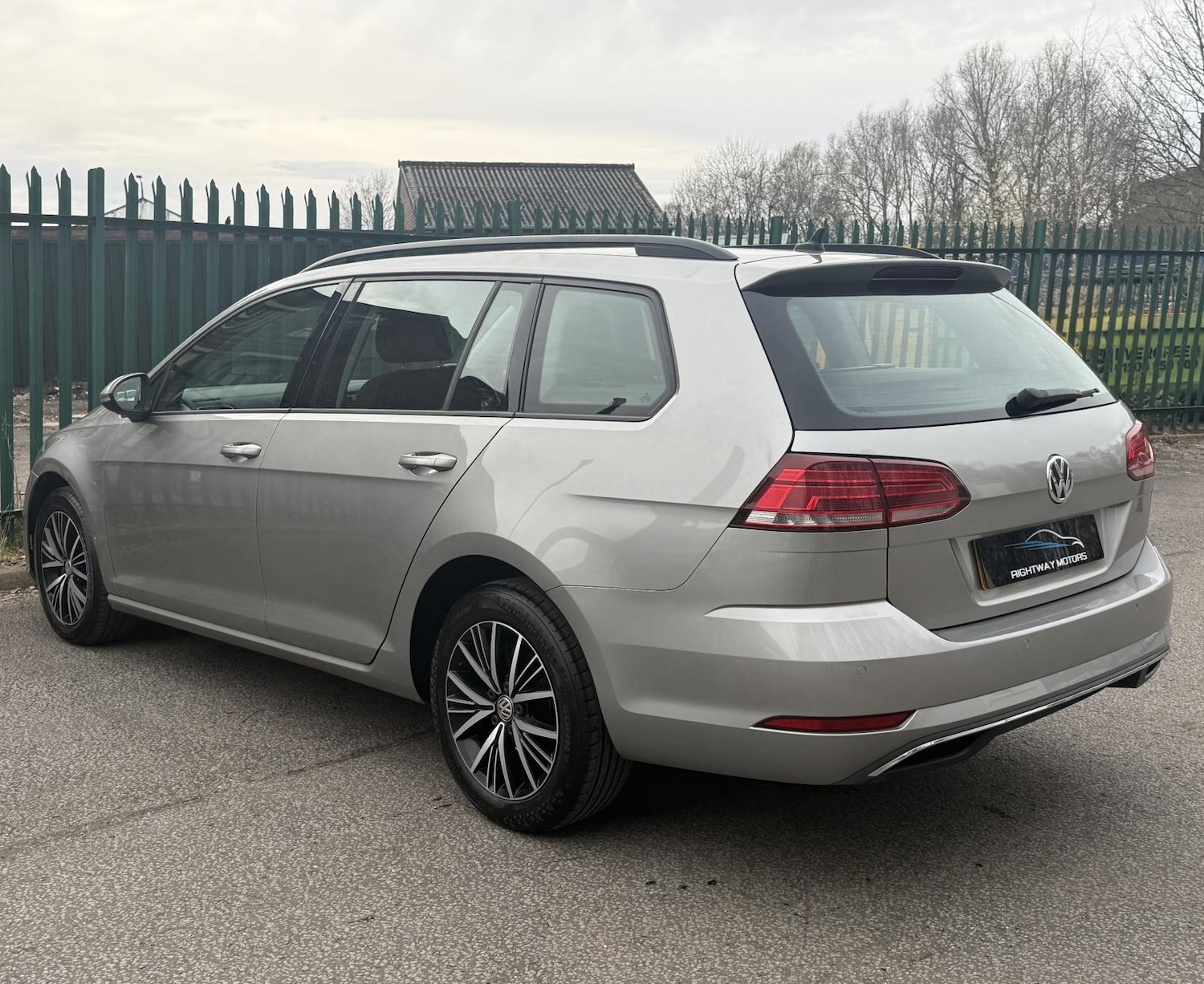 Used Volkswagen Golf for sale - 77993975: Photo 9