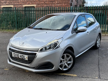 Used Peugeot 208 2016 for sale - 76433120: Photo