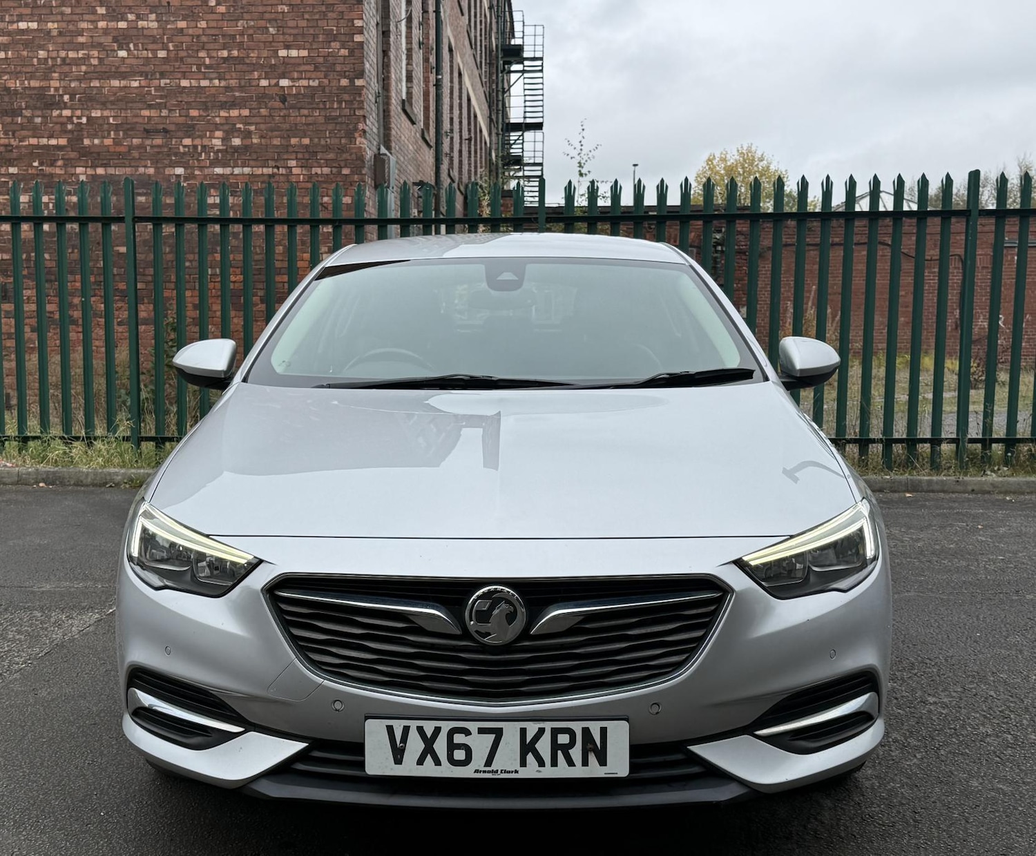 Used Vauxhall Insignia 2017 for sale - 76432045: Photo 3