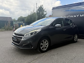 Used Peugeot 208 2016 for sale - 79453455: Photo