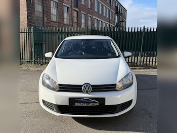 Used Volkswagen Golf 2011 for sale - 77304910: Photo
