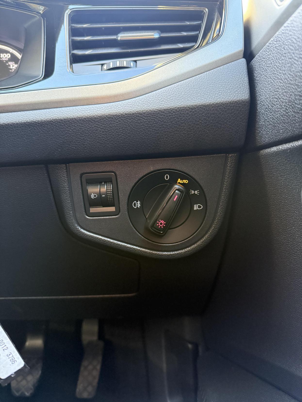 Used Volkswagen Polo 2018 for sale - 76913512: Photo 37