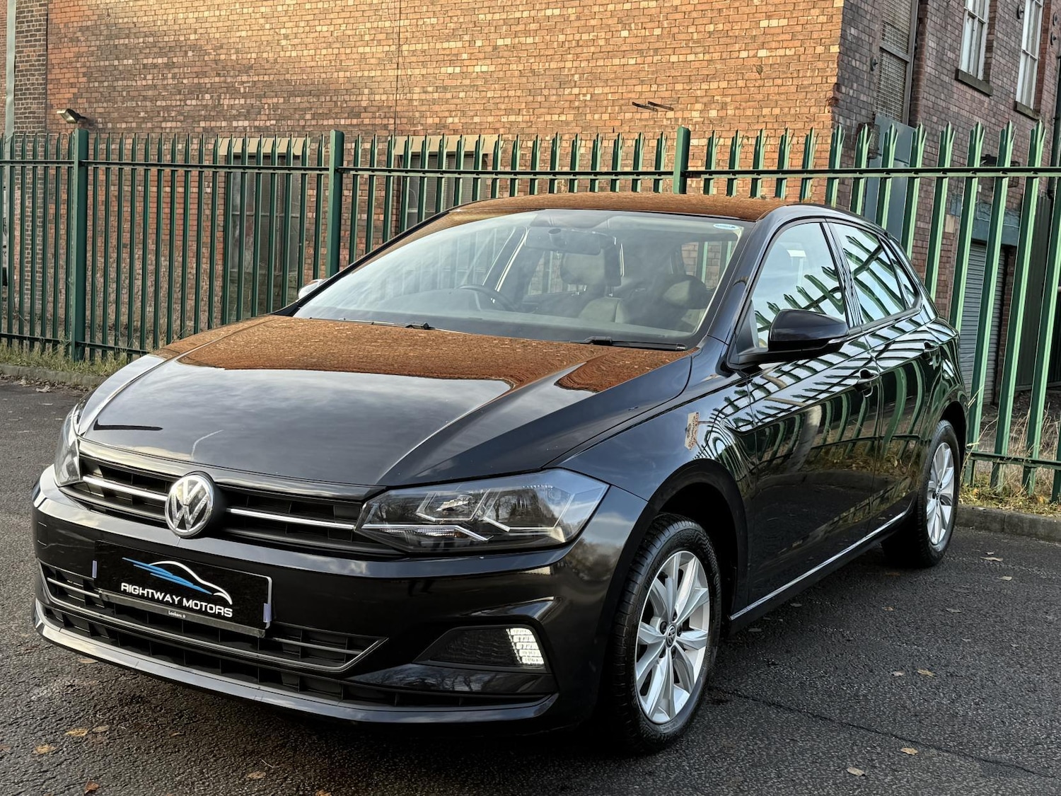 Used Volkswagen Polo 2018 for sale - 76913512: Photo 4
