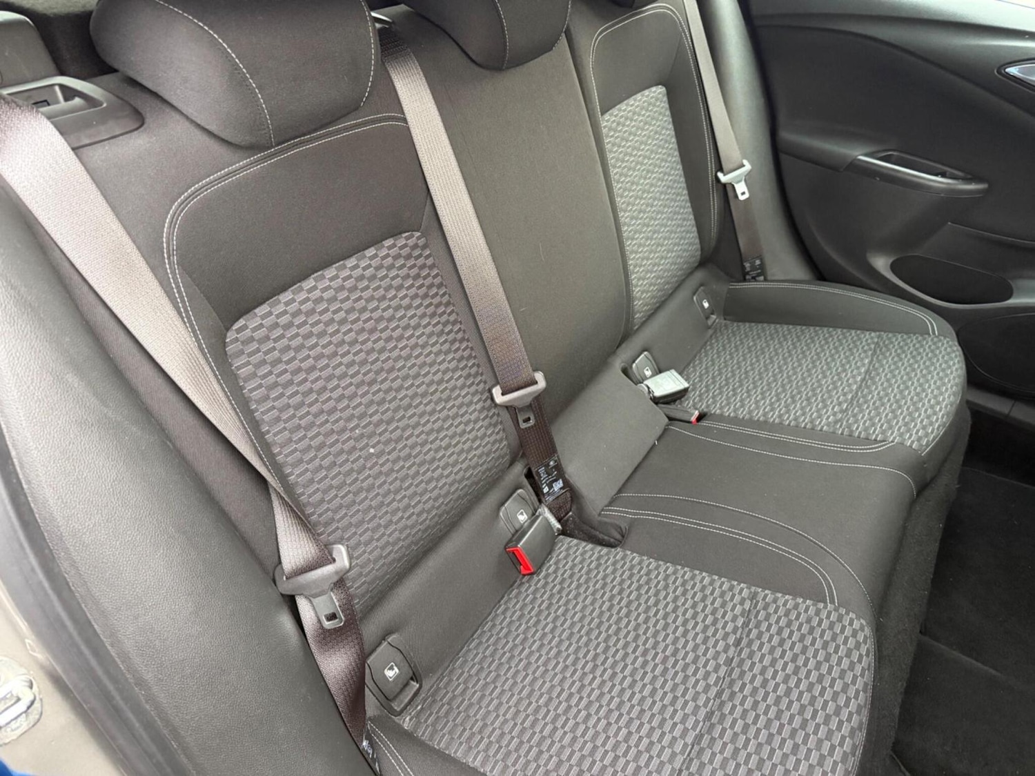 Used Vauxhall Astra 2016 for sale - 76433332: Photo 10