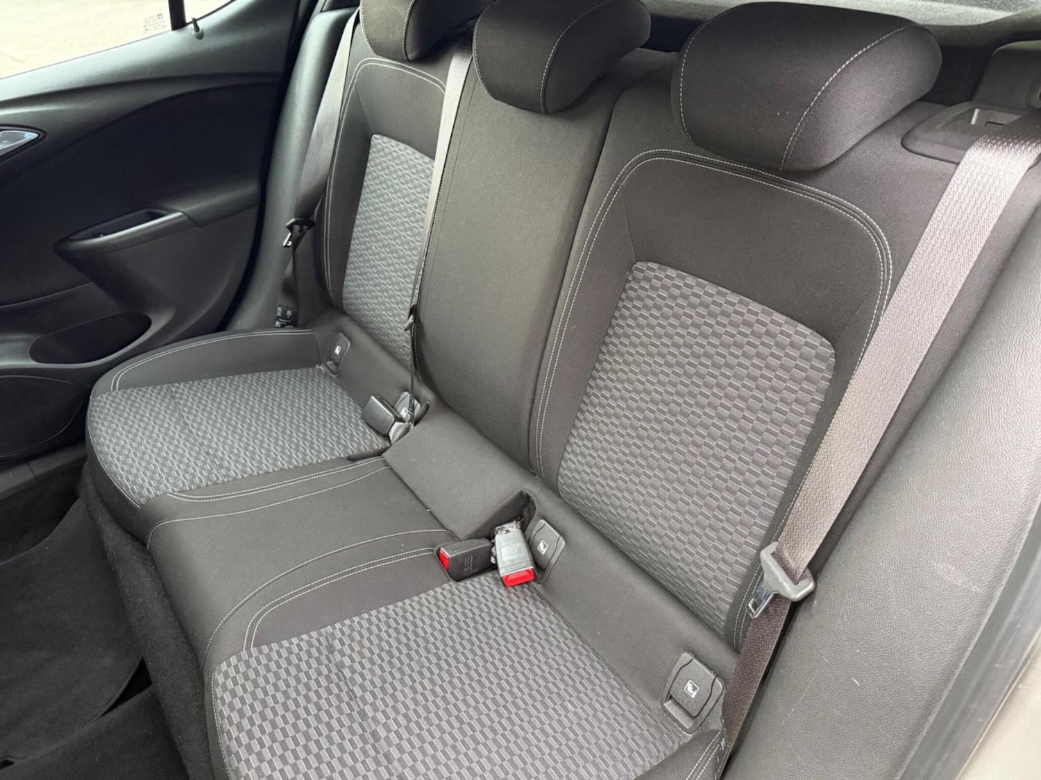 Used Vauxhall Astra 2016 for sale - 76433332: Photo 11