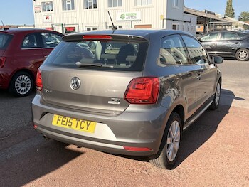 Used Volkswagen Polo 2015 for sale - 78957477: Photo