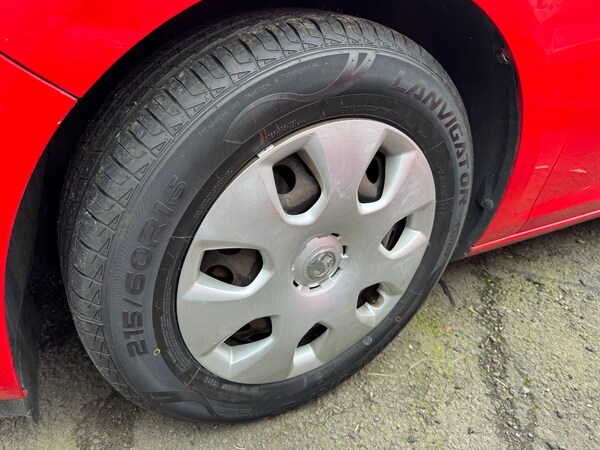 Used Vauxhall Astra 2013 for sale - 74989987: Photo 3
