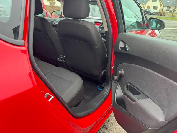 Used Vauxhall Astra 2013 for sale - 74989987: Photo 6