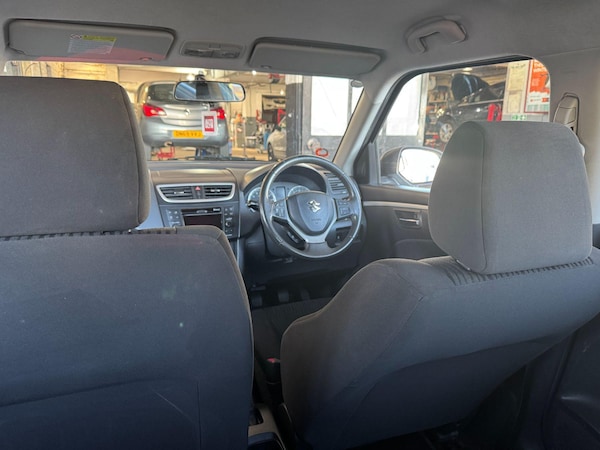 Used Suzuki Swift 2012 for sale - 74989650: Photo 7