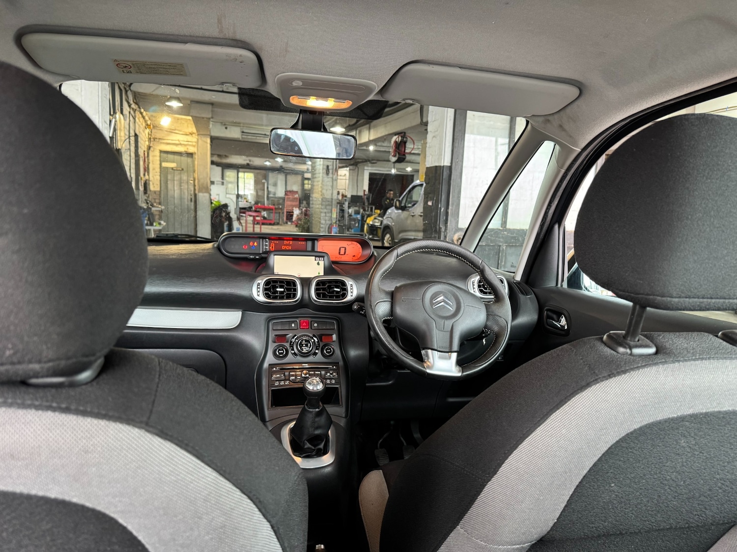 Used Citroen C3 Picasso 2011 for sale - 76319784: Photo 13