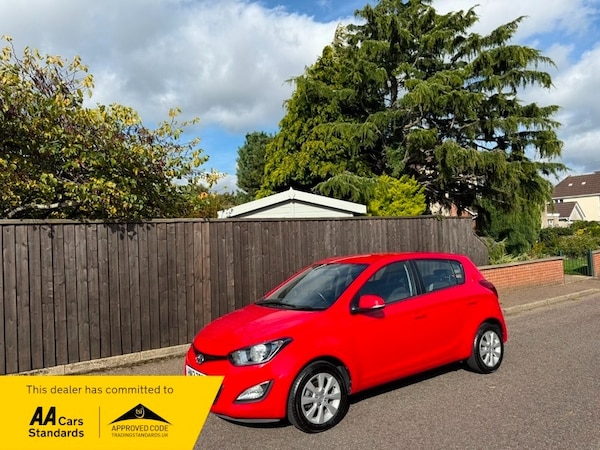 Used Hyundai i20 2013 for sale - 76207504: Photo 1