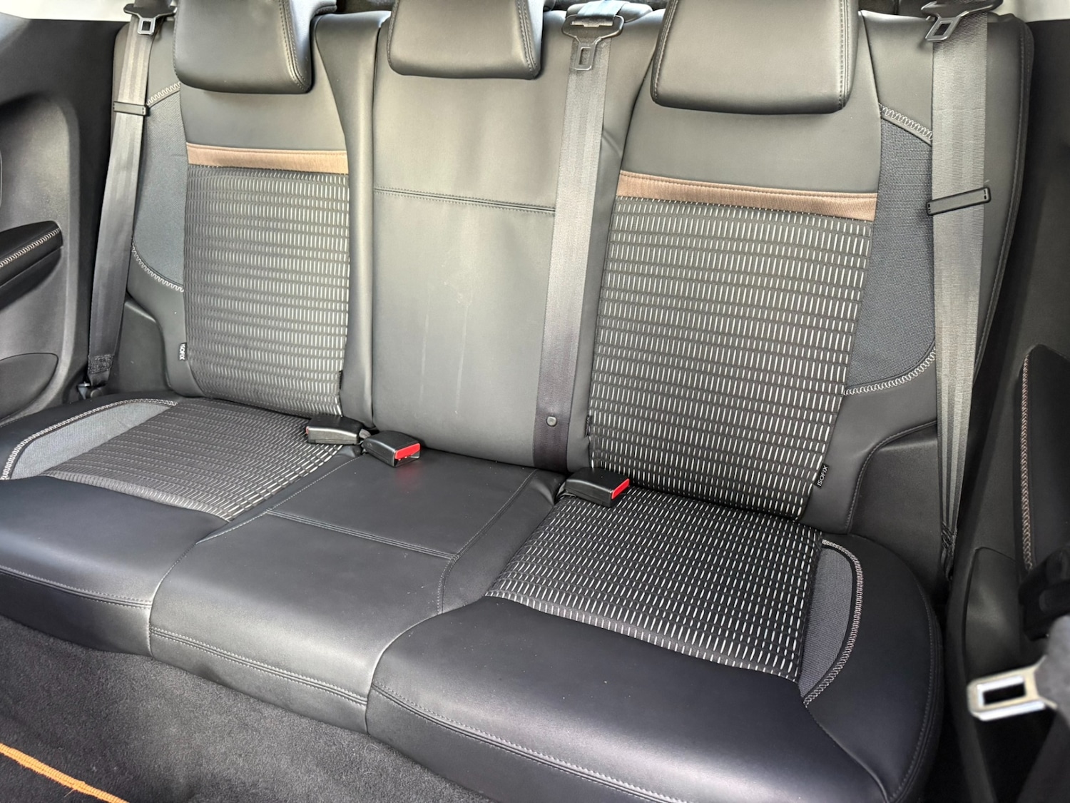 Used Peugeot 208 2013 for sale - 76553926: Photo 12