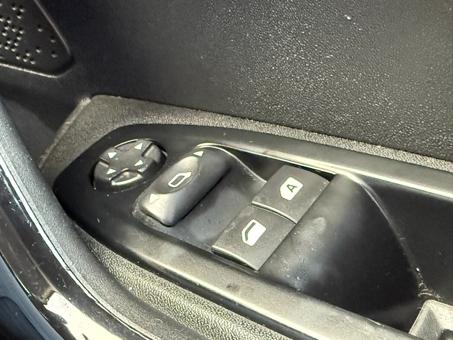 Used Peugeot 208 2013 for sale - 76553926: Photo 18