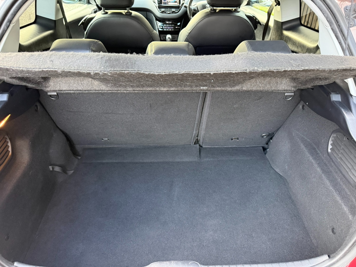 Used Peugeot 208 2013 for sale - 76553926: Photo 19