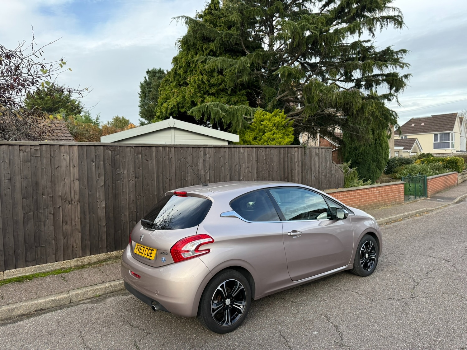 Used Peugeot 208 2013 for sale - 76553926: Photo 3