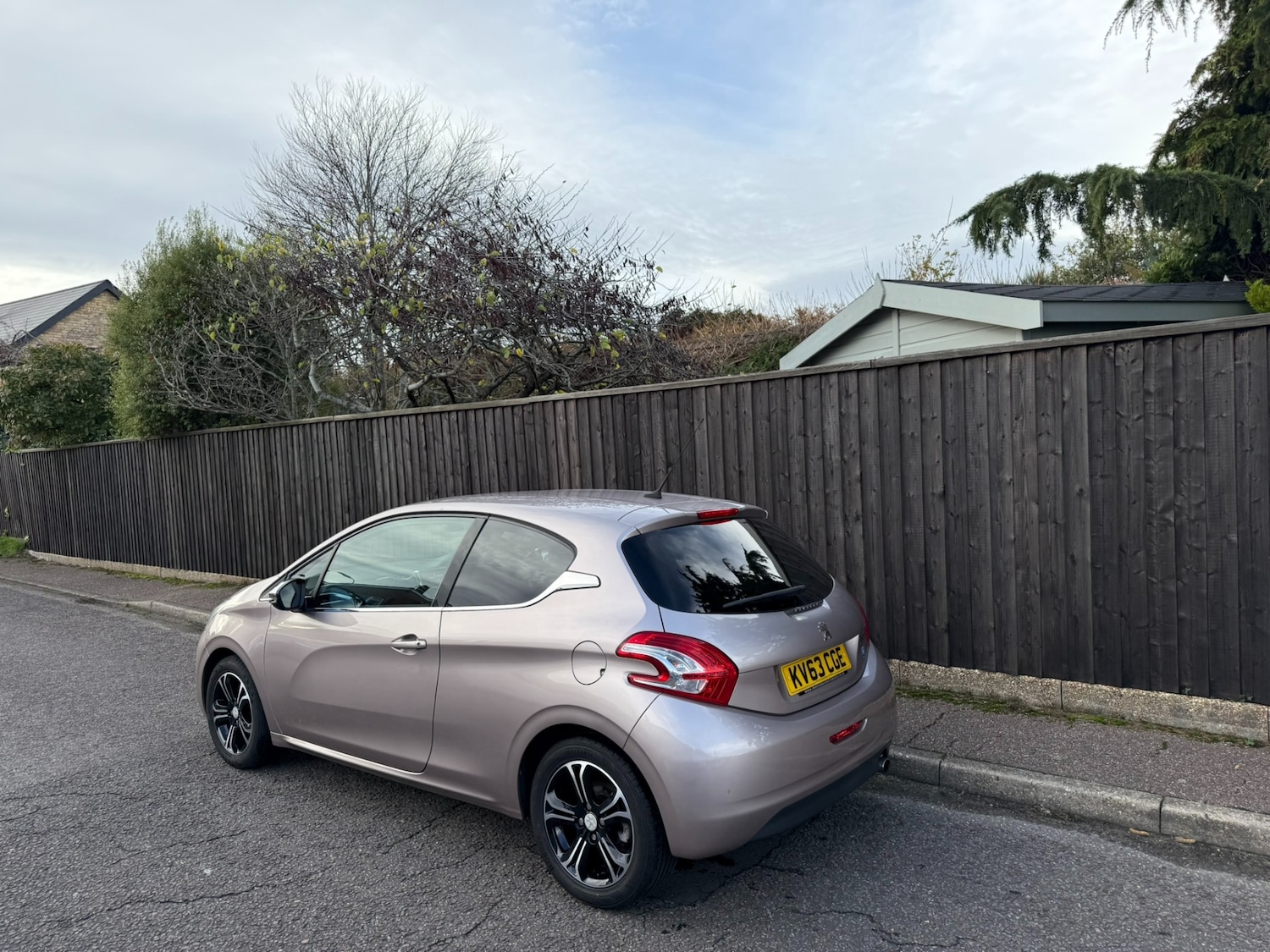 Used Peugeot 208 2013 for sale - 76553926: Photo 6