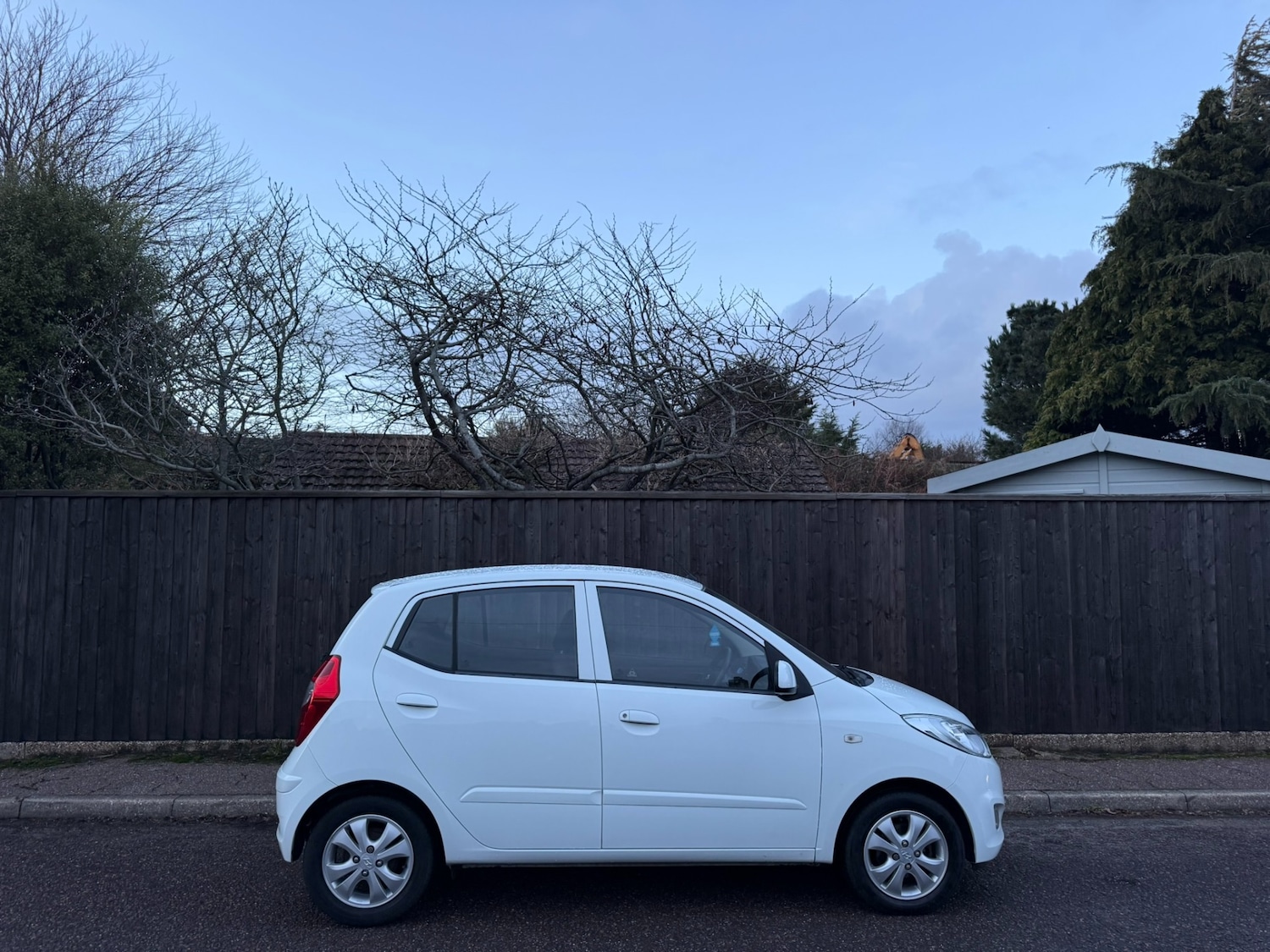 Used Hyundai i10 2012 for sale - 77228194: Photo 2