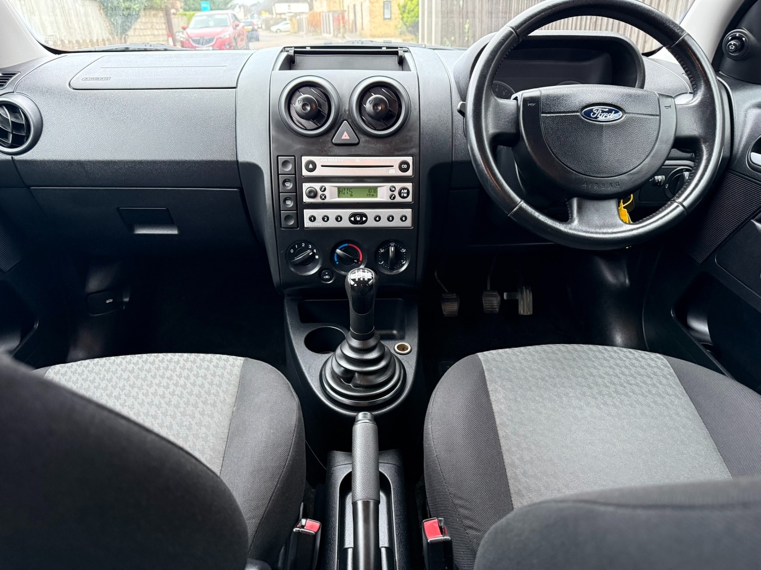 Used Ford Fusion 2005 for sale - 76947037: Photo 11