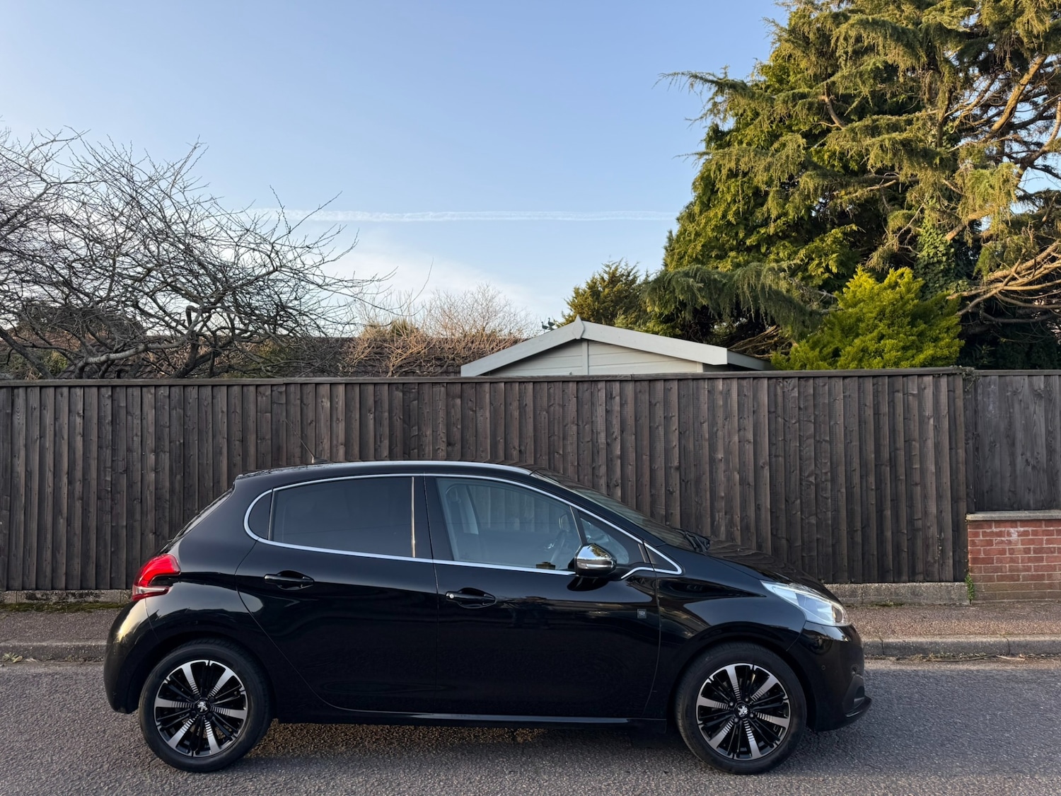 Used Peugeot 208 2019 for sale - 77676402: Photo 2