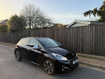 Used Peugeot 208 2019 for sale - 77676402: Photo