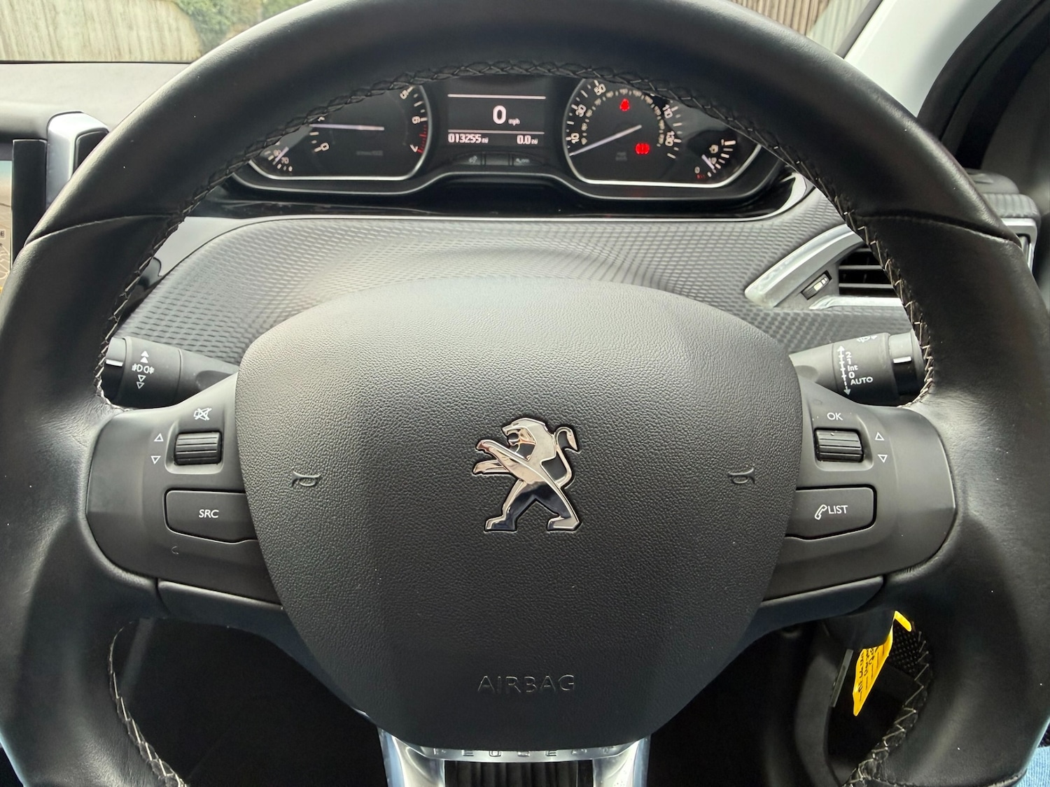 Used Peugeot 208 2016 for sale - 77688251: Photo 16