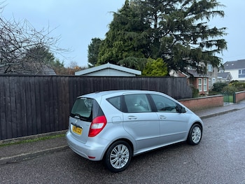 Used Mercedes-Benz A-Class 2010 for sale - 77297118: Photo