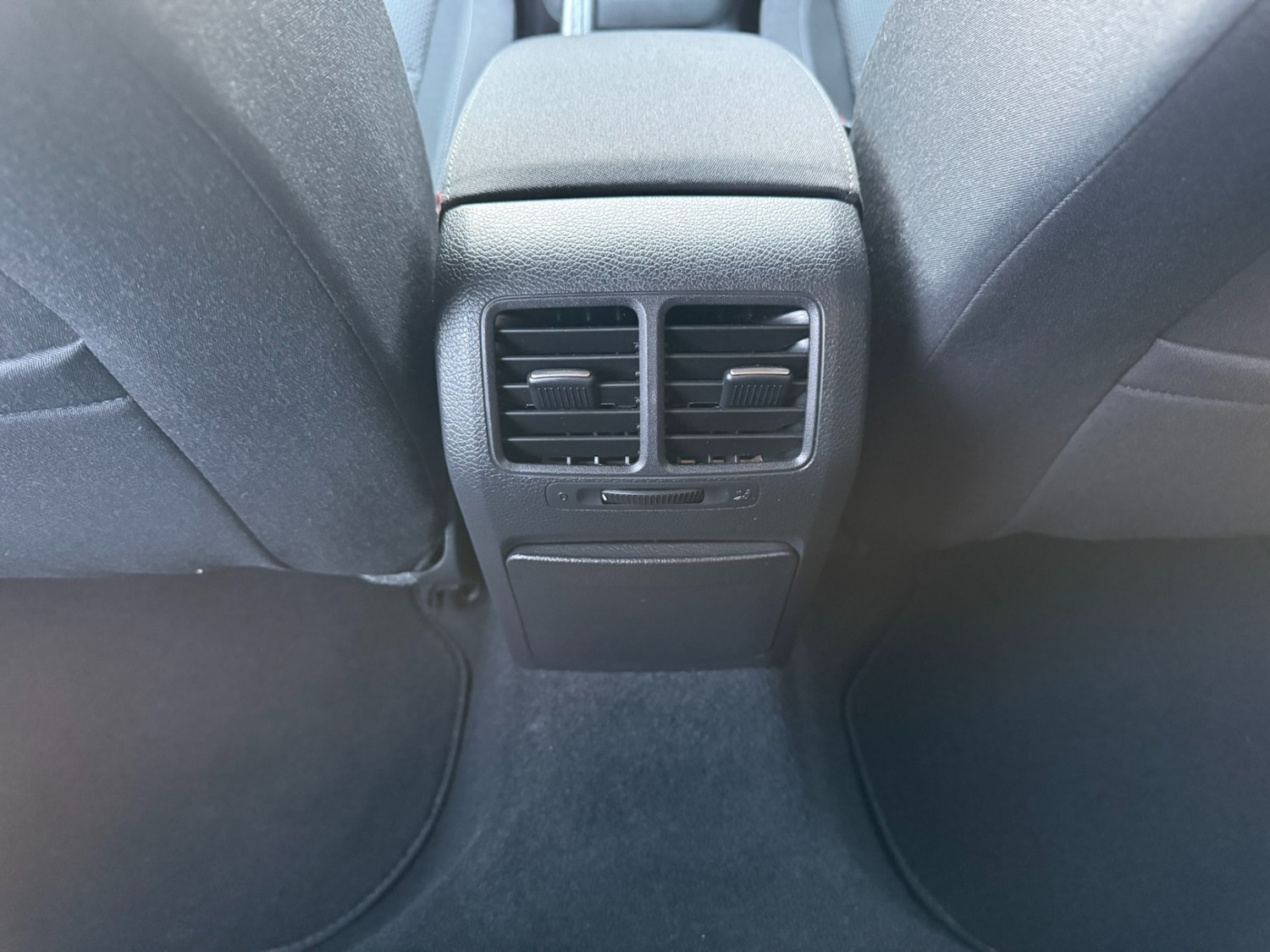 Used Volkswagen Golf 2012 for sale - 77088357: Photo 16