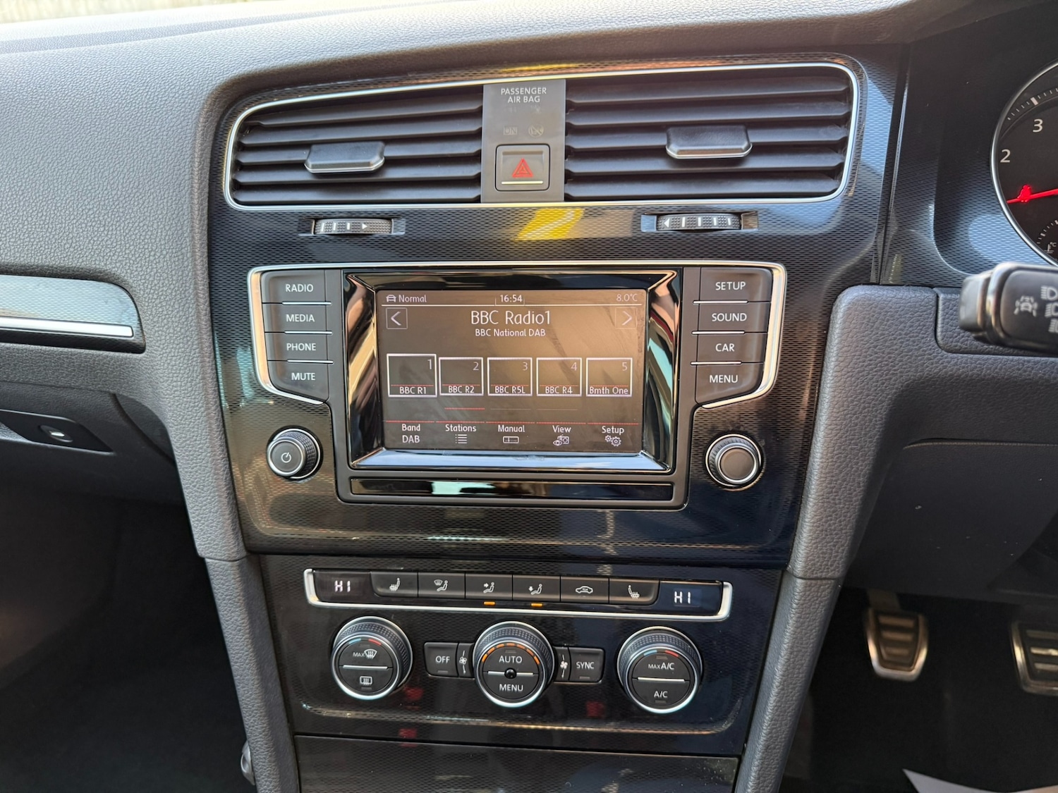 Used Volkswagen Golf 2014 for sale - 77897943: Photo 14