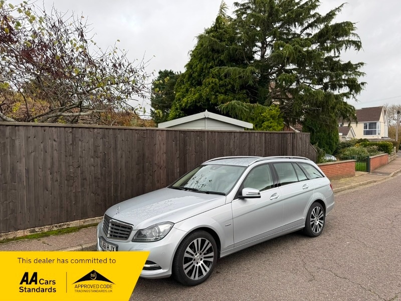 Used Mercedes-Benz C Class 2011 for sale - 76557749: Photo 1